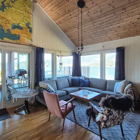 Holiday home 4 Bedroom Stunning In